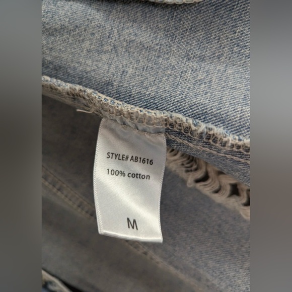 Windsor Distressed Light Wash Denim Jacket Size M - Picture 12 of 14